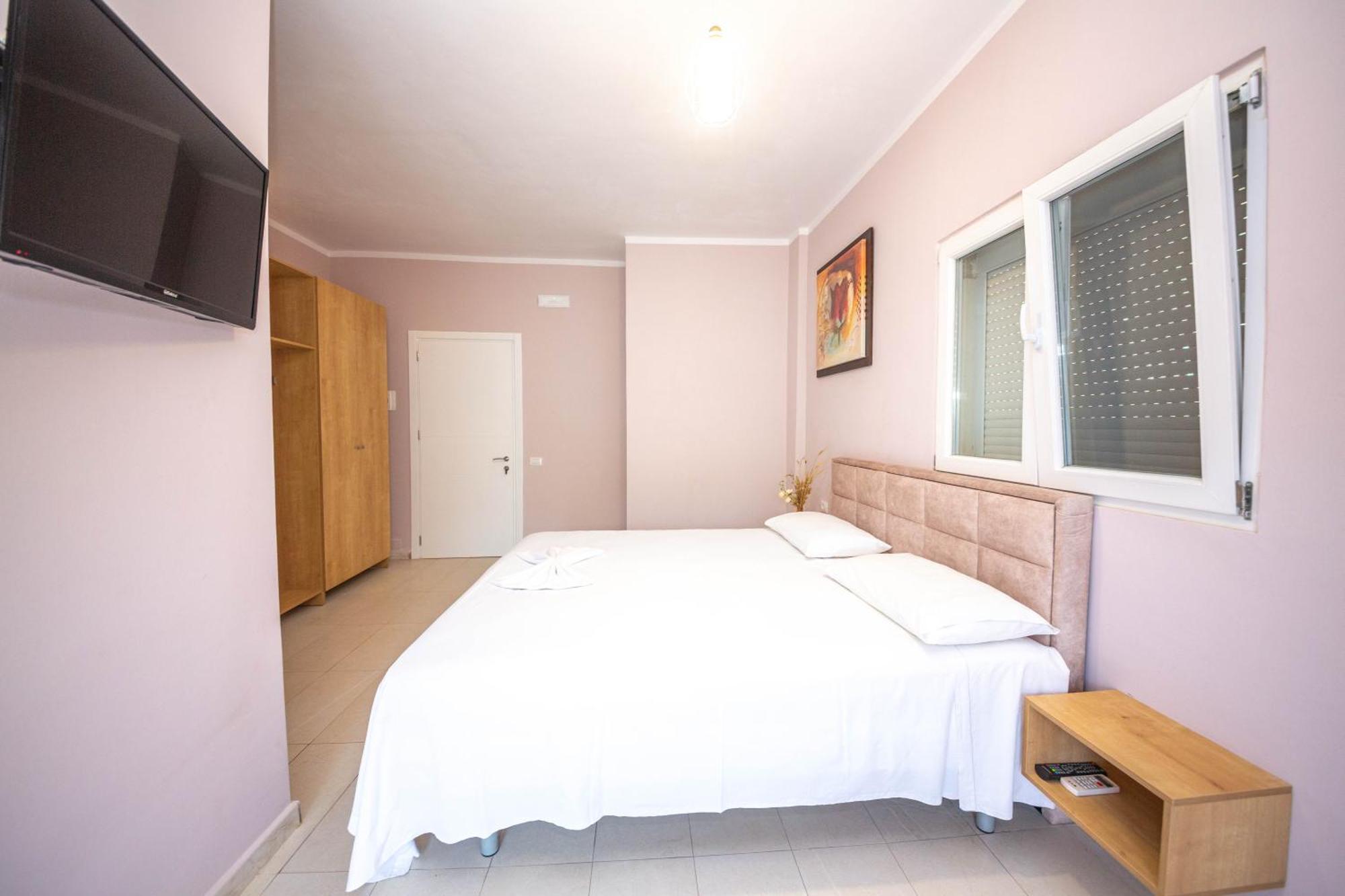 Blu Horizon Hotel Gjipe Дермі Екстер'єр фото