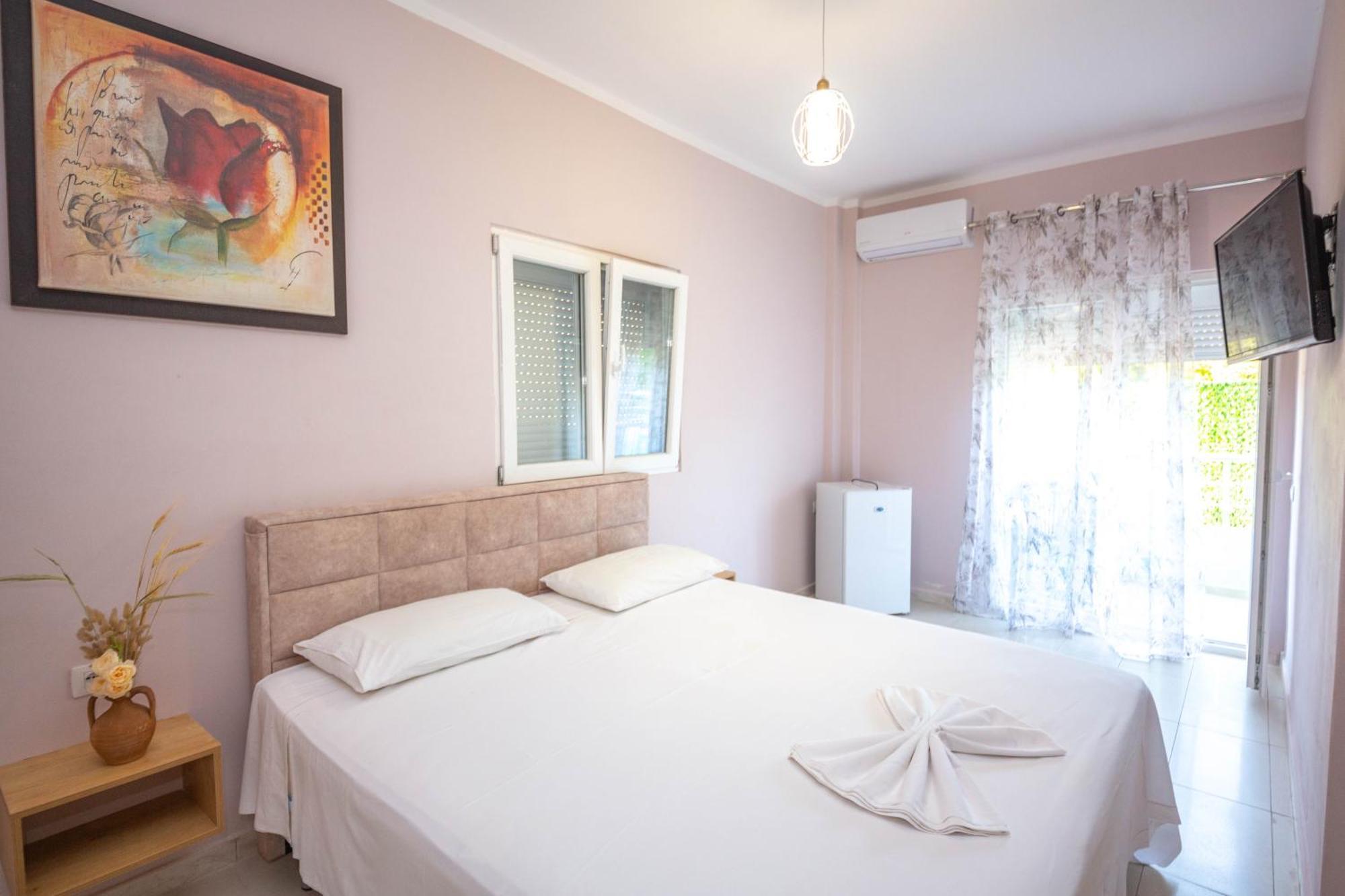 Blu Horizon Hotel Gjipe Дермі Екстер'єр фото